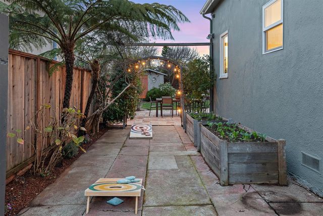 613 41St St, Richmond, CA 94805