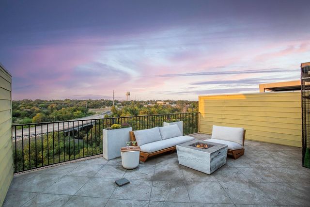 221 Adams ST, Georgetown, TX 78628