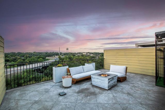 221 Adams ST, Georgetown, TX 78628