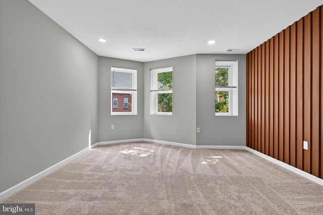 2109 DRUID HILL AVE, Baltimore, MD 21217