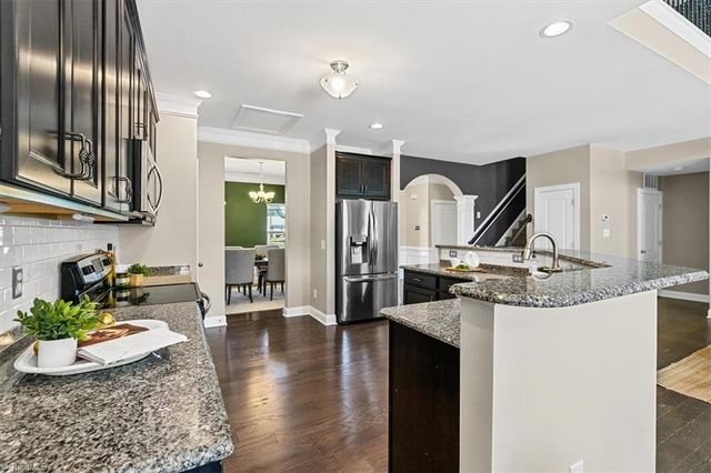 2504 Steep Oak Court, High Point, NC 27265