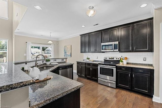 2504 Steep Oak Court, High Point, NC 27265