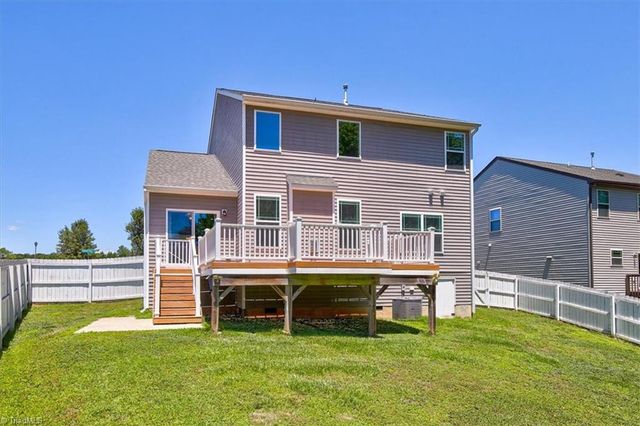 2504 Steep Oak Court, High Point, NC 27265
