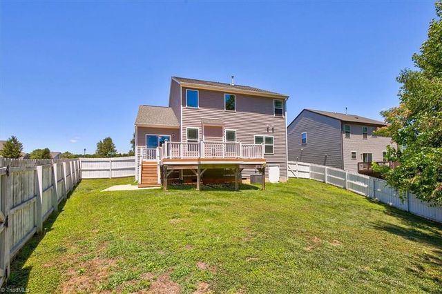 2504 Steep Oak Court, High Point, NC 27265