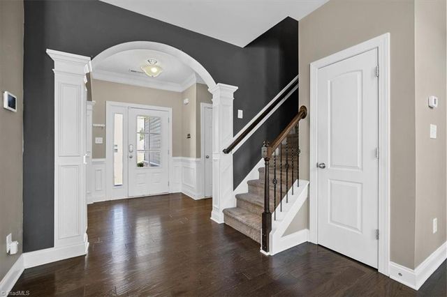 2504 Steep Oak Court, High Point, NC 27265