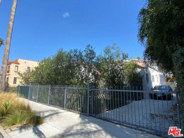 1444 S COCHRAN Avenue, Los Angeles, CA 90019