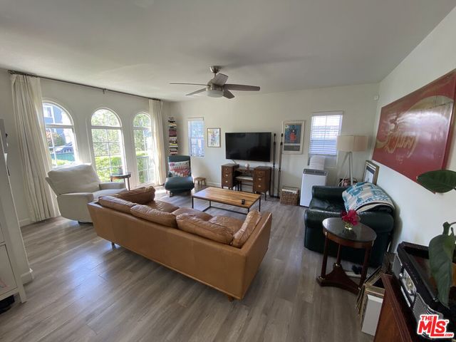 1444 S COCHRAN Avenue, Los Angeles, CA 90019