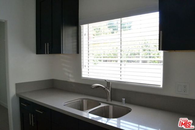 1444 S COCHRAN Avenue, Los Angeles, CA 90019