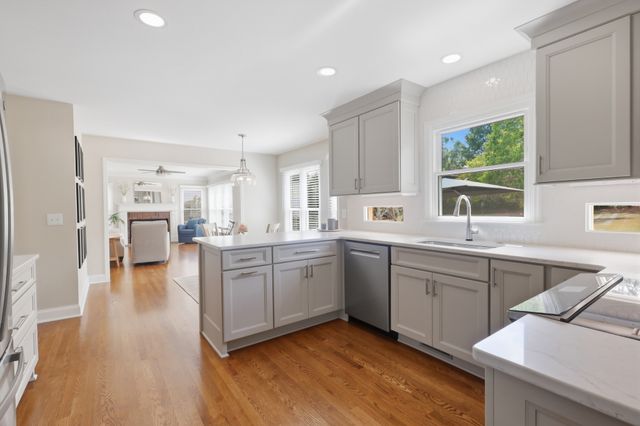 703 Helmsdale Pl, S, Brentwood, TN 37027