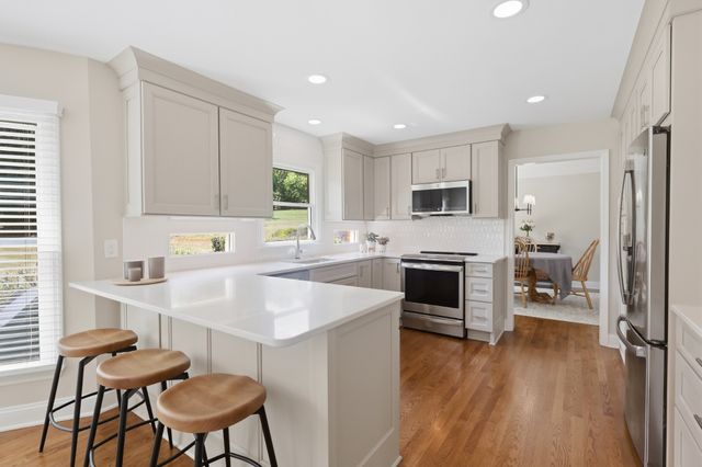 703 Helmsdale Pl, S, Brentwood, TN 37027