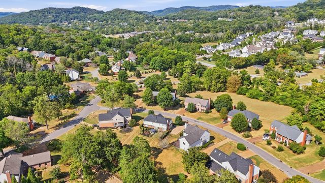 703 Helmsdale Pl, S, Brentwood, TN 37027