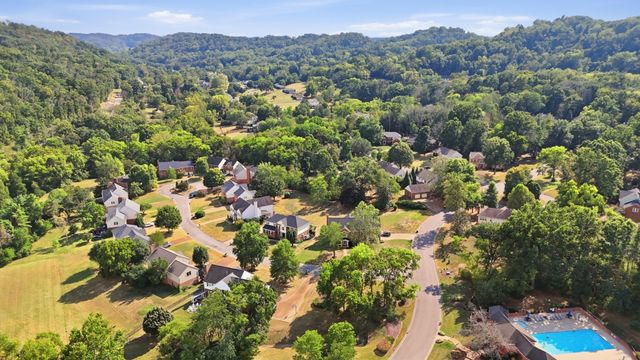 703 Helmsdale Pl, S, Brentwood, TN 37027
