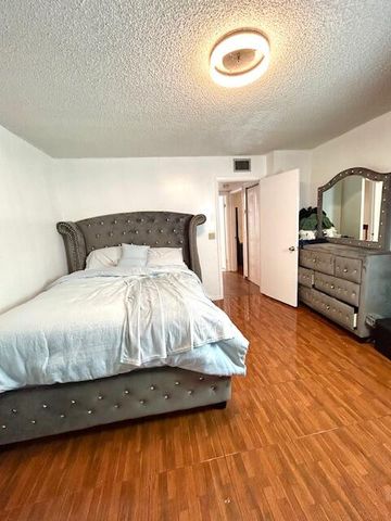 2832 SW 12th Street, Deerfield Beach, FL 33442