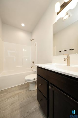 415 N Elm St Street, Lennox, SD 57039