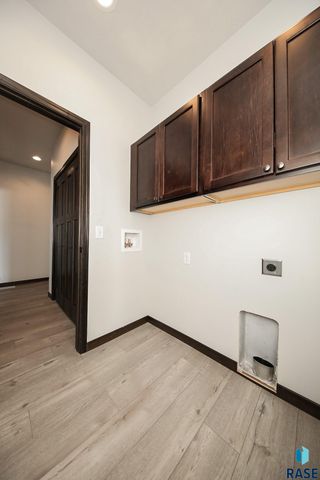 415 N Elm St Street, Lennox, SD 57039