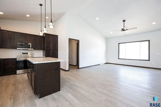 415 N Elm St Street, Lennox, SD 57039