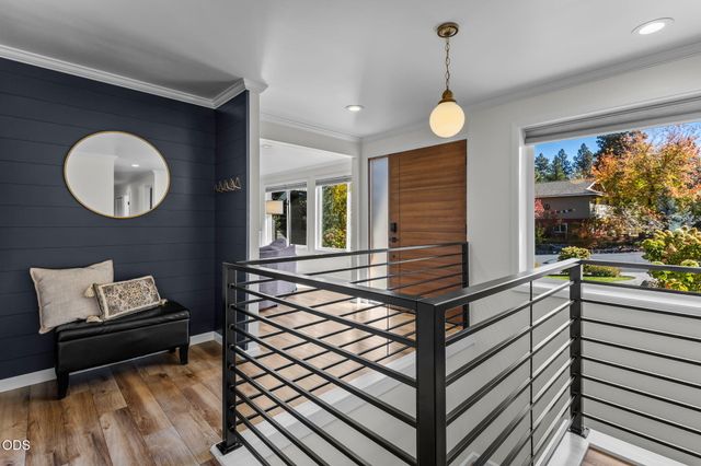1705 NE Shepard Road, Bend, OR 97701
