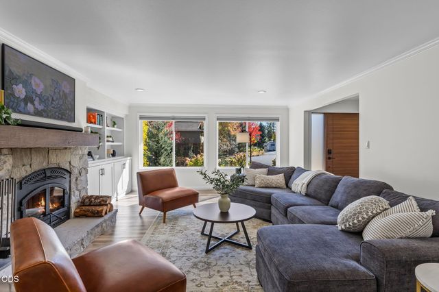 1705 NE Shepard Road, Bend, OR 97701