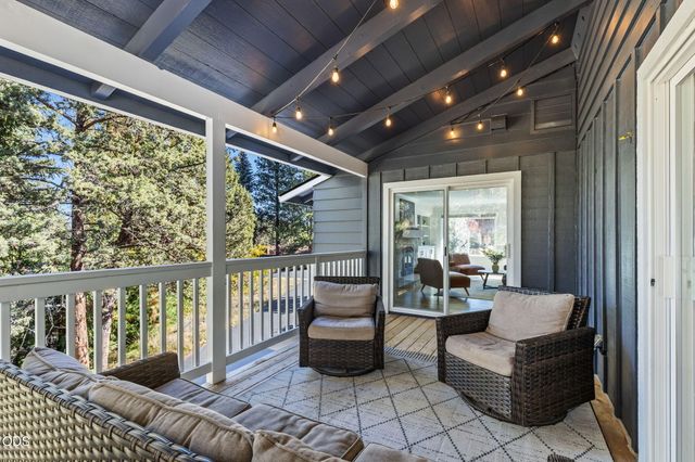 1705 NE Shepard Road, Bend, OR 97701