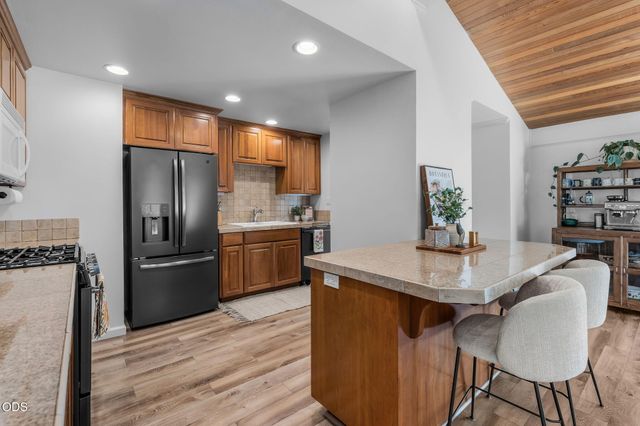 1705 NE Shepard Road, Bend, OR 97701