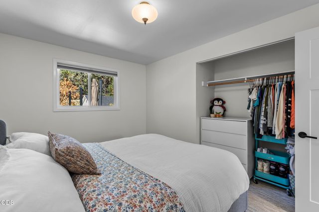1705 NE Shepard Road, Bend, OR 97701