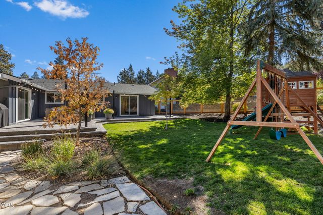 1705 NE Shepard Road, Bend, OR 97701