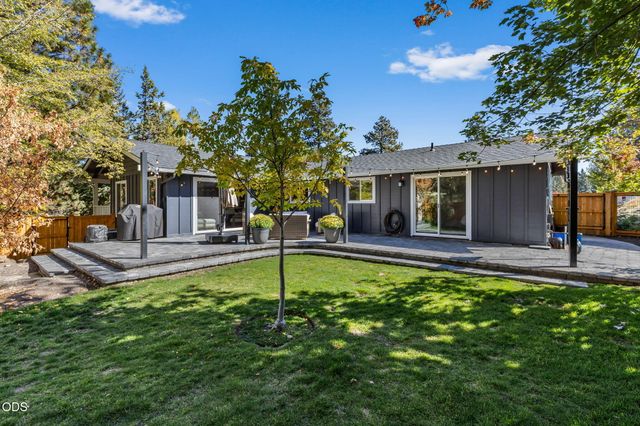 1705 NE Shepard Road, Bend, OR 97701