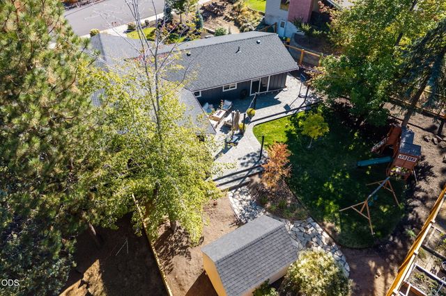 1705 NE Shepard Road, Bend, OR 97701