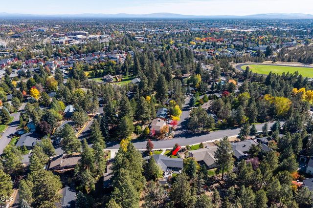 1705 NE Shepard Road, Bend, OR 97701