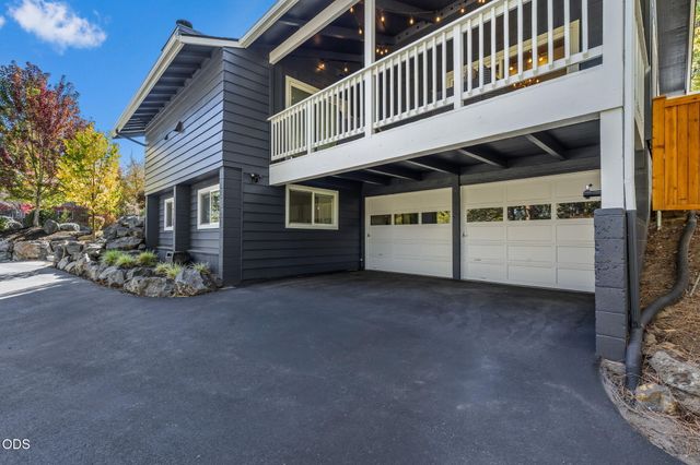 1705 NE Shepard Road, Bend, OR 97701
