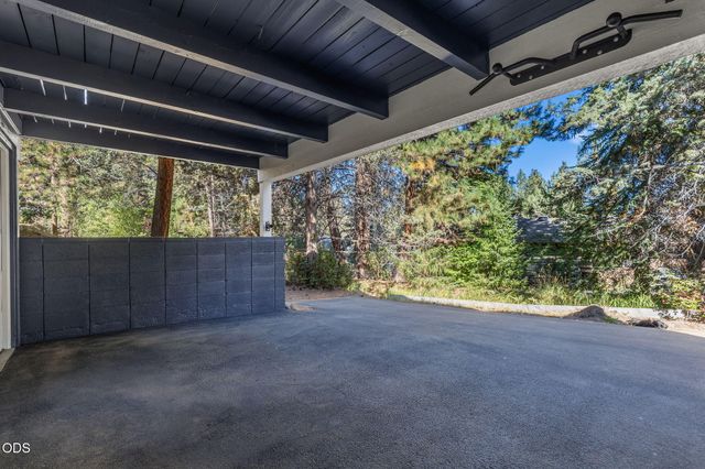1705 NE Shepard Road, Bend, OR 97701
