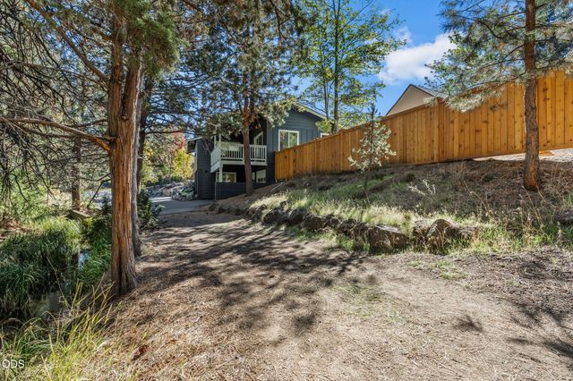 1705 NE Shepard Road, Bend, OR 97701