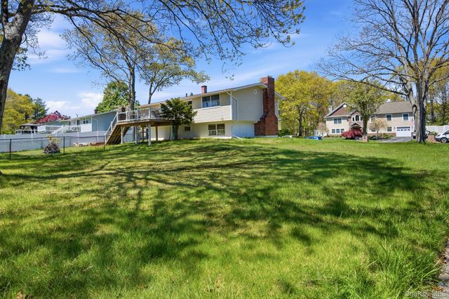 22 Fairway Drive, Port Jefferson Station, NY 11776
