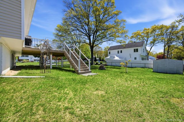 22 Fairway Drive, Port Jefferson Station, NY 11776