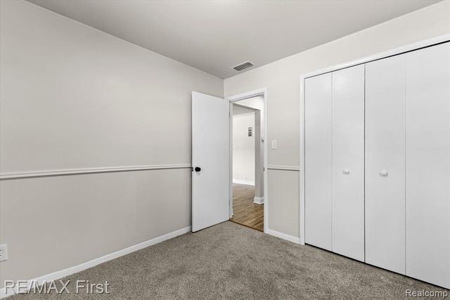 561 Andresen Court, Hazel Park, MI 48030