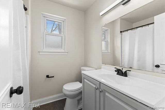 561 Andresen Court, Hazel Park, MI 48030