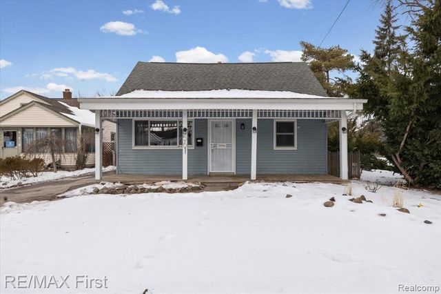 561 Andresen Court, Hazel Park, MI 48030