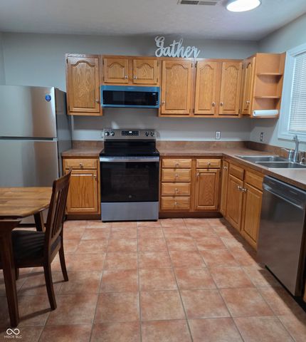 739 E Pike Street, Martinsville, IN 46151