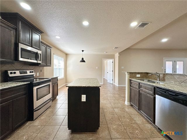 6709 Catherine Drive, Killeen, TX 76542