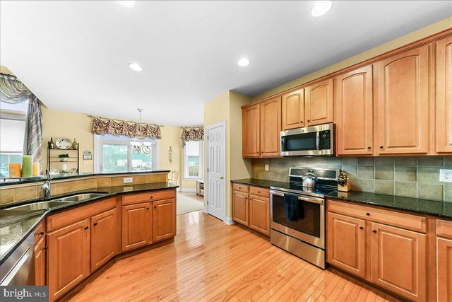 161 CANDLEWYCK DR, Avondale, PA 19311