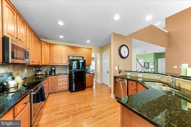 161 CANDLEWYCK DR, Avondale, PA 19311