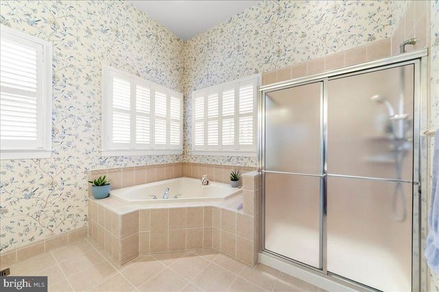 161 CANDLEWYCK DR, Avondale, PA 19311