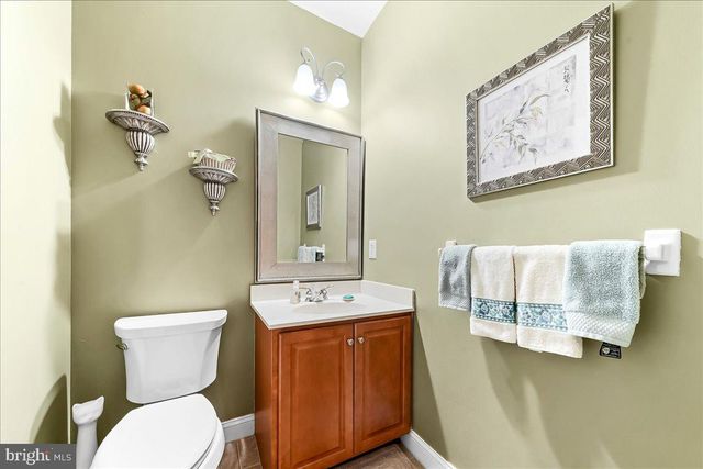 161 CANDLEWYCK DR, Avondale, PA 19311