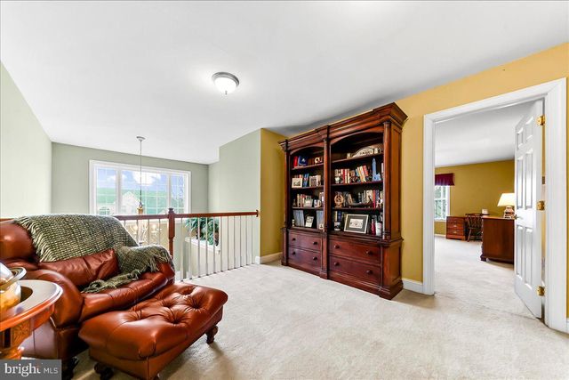 161 CANDLEWYCK DR, Avondale, PA 19311