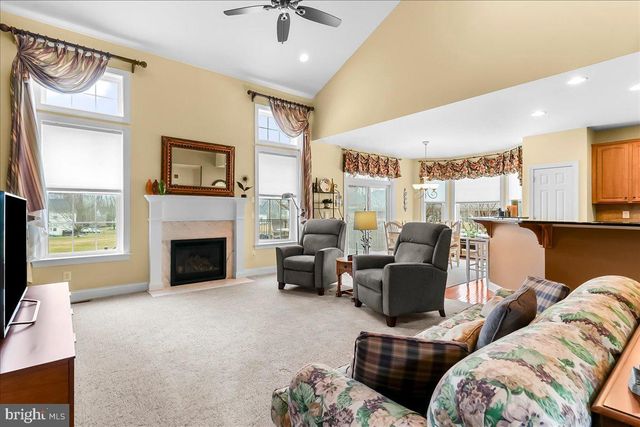 161 CANDLEWYCK DR, Avondale, PA 19311