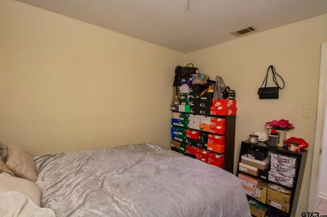 8142 Karen Dr, Tyler, TX 75703