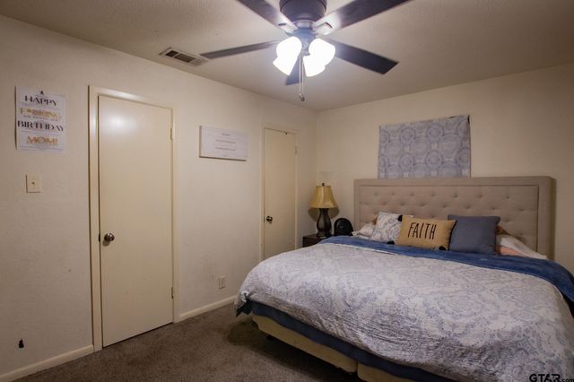 8142 Karen Dr, Tyler, TX 75703