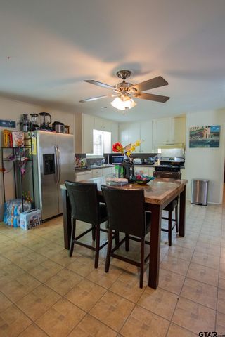 8142 Karen Dr, Tyler, TX 75703