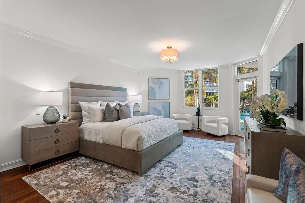 Image 14 of property listing at 550 SE Mizner Boulevard B202, Boca Raton, FL 33432