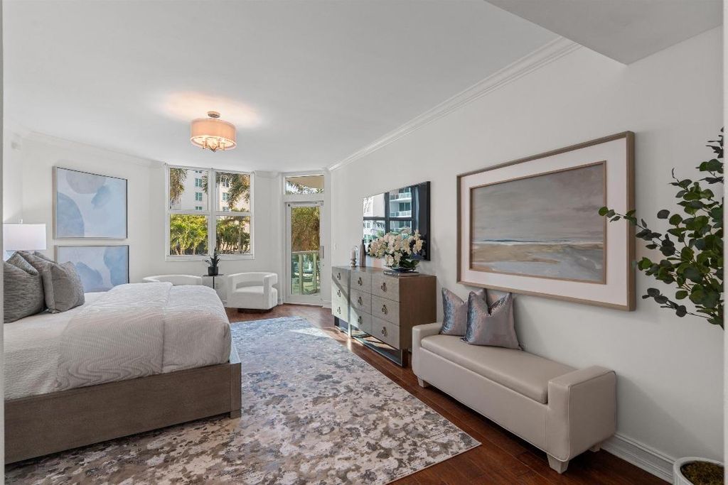 Image 15 of property listing at 550 SE Mizner Boulevard B202, Boca Raton, FL 33432